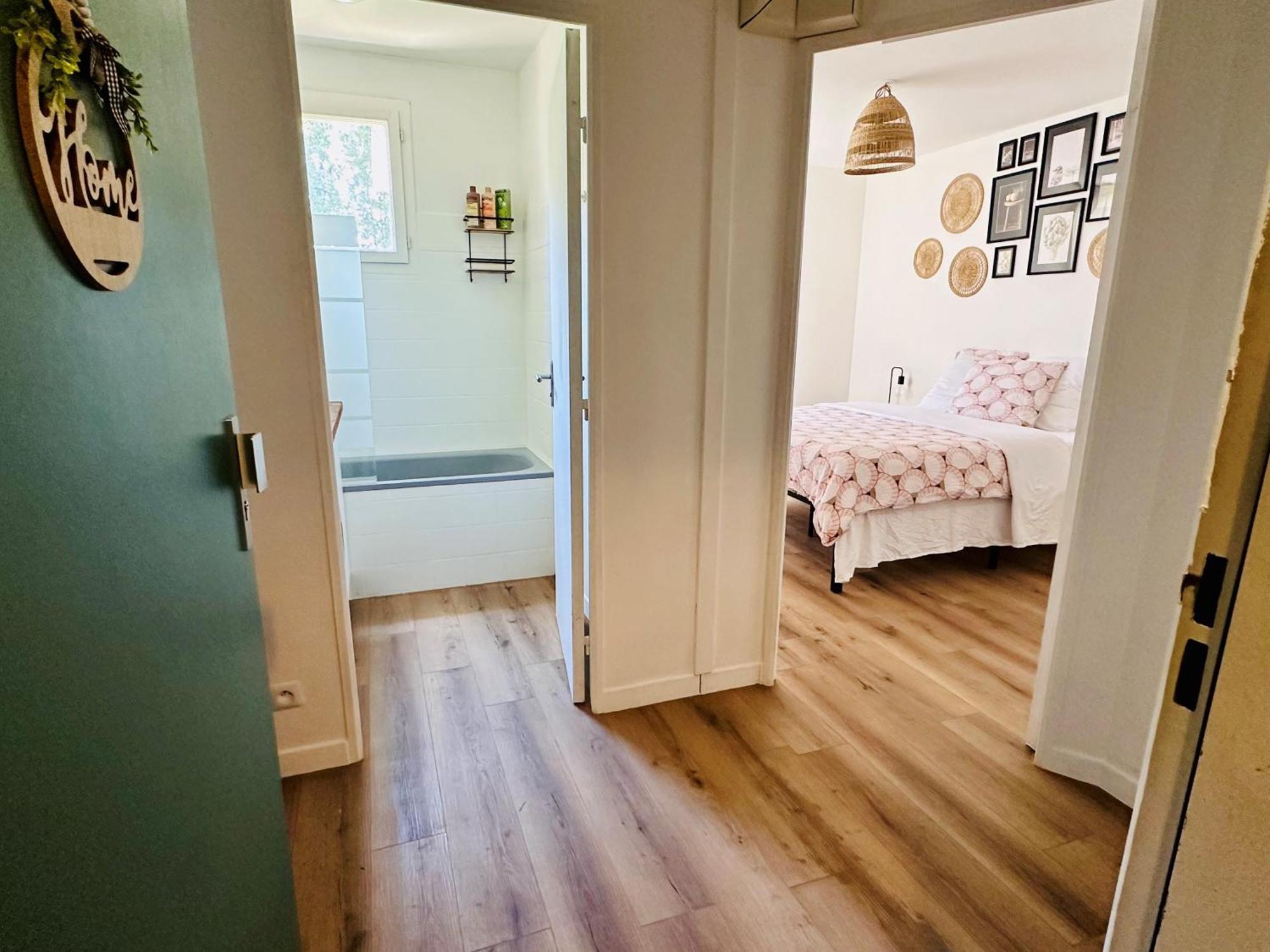 Apartment 40M2-Air Conditioning-Elevator-Underground Parking-Self Checkin! Appart Climatise 40M2-Ascenseur-Parking Souterrain -Arrivee Autonome Avignon Exteriör bild